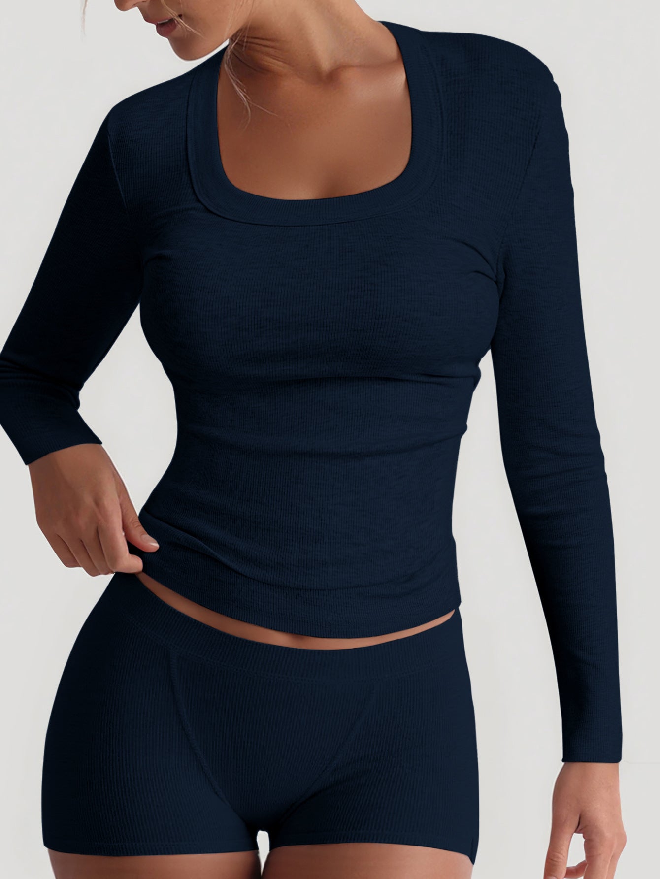 Zweiteiliges Yoga-Set – Langarmshirt & kurzer Rock mit hoher Elastizität